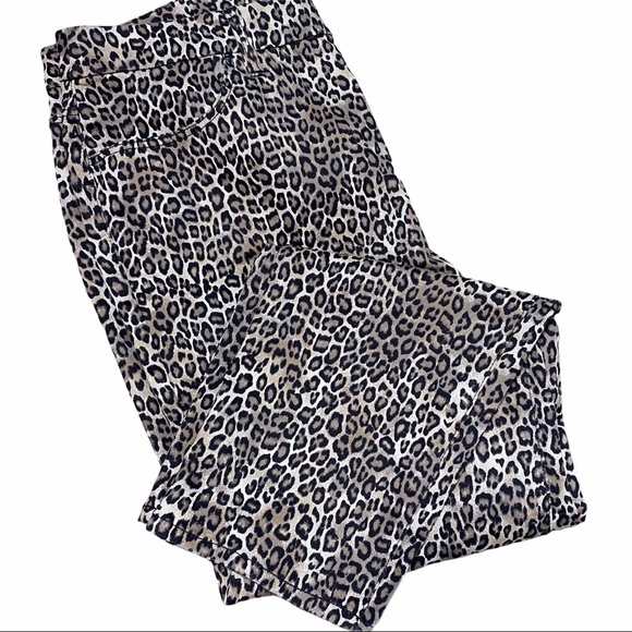 CHICOS ANKLE GIRLFRIEND ANKLE JEANS - Picture 3 of 5